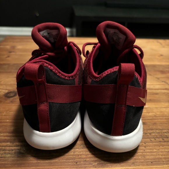 Nike Flex TR9 Training Shoes Womens 9.5 Team Red Athletic Gym Running Workout - Picture 3 of 9